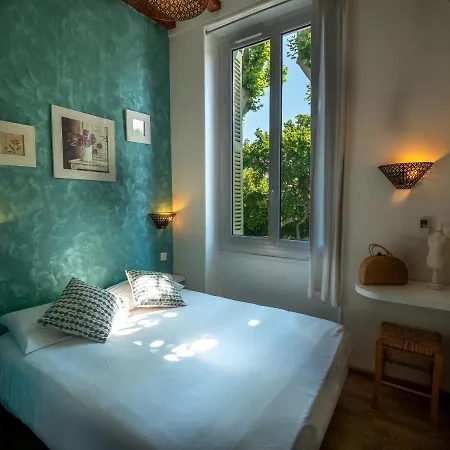 Hotel Altera Roma 3*