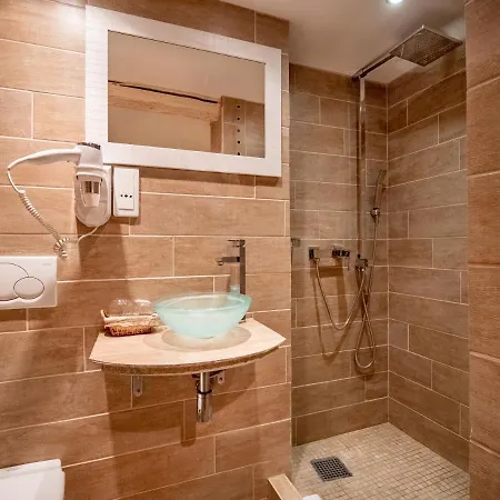 Otel Altera Roma Avinyon