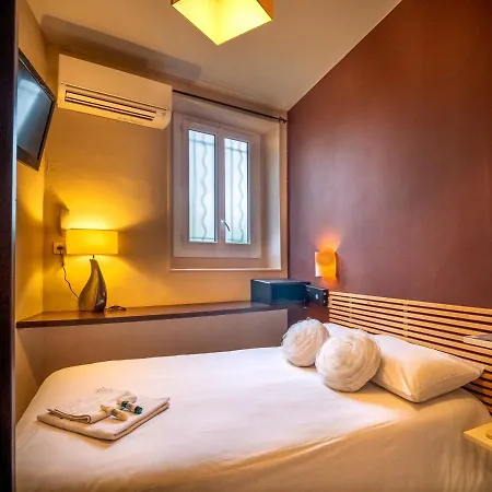 Altera Roma Otel 3*